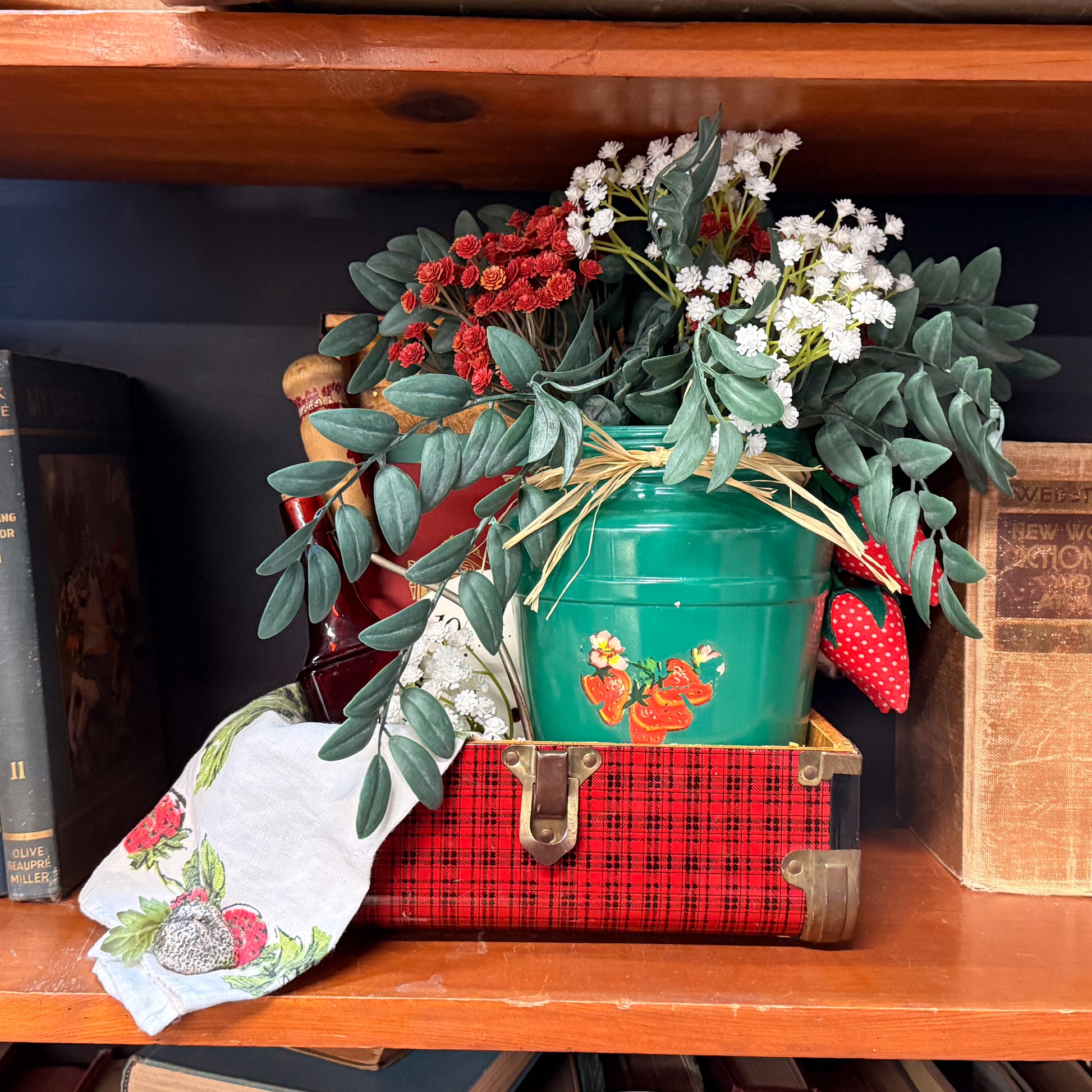 Sun Kissed Strawberry Vignette